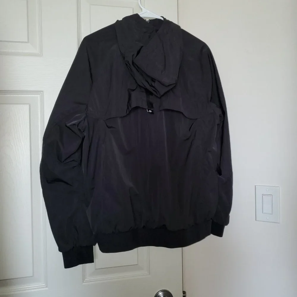 Nike Men's Unlined Hooded Windrunner Jacket - Picture 2 of 12